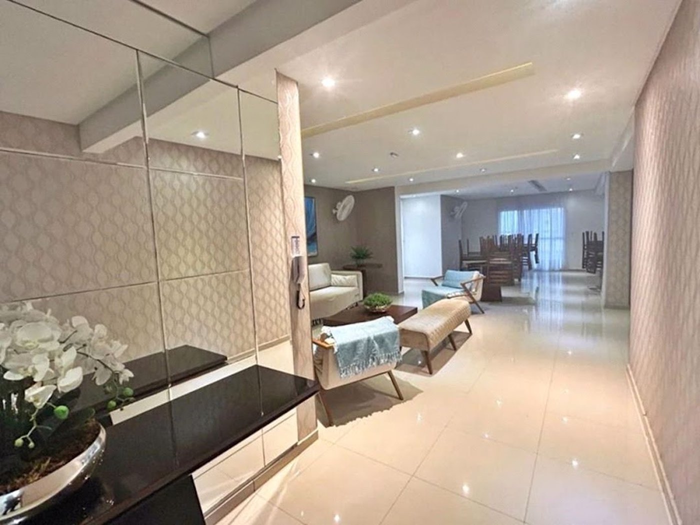 Apartamento Residencial à venda, Vila Guilhermina, Praia Grande - AP1255.