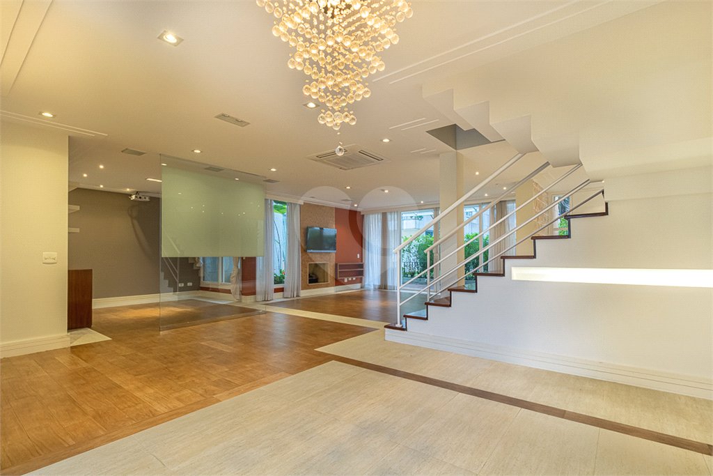 Casa à venda com 4 suítes no condomínio Las Cumbres, São Paulo - SP
