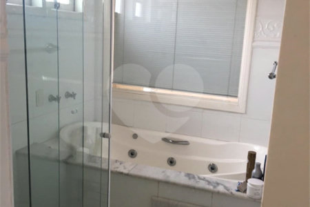 Sobrado à venda com 4 quartos, sendo 1 suíte, em Jardim Virginia Bianca, São Paulo, SP