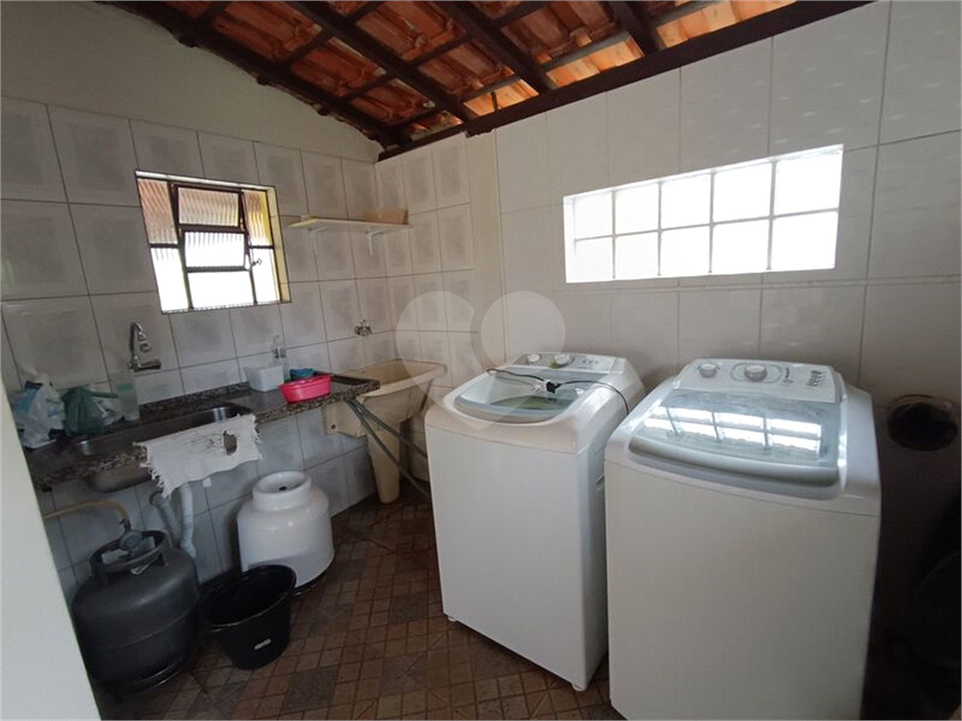 Chácara à venda com 2 suítes em Pavão (canguera), São Roque, SP
