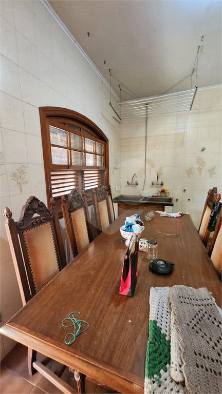 Sobrado à venda ou para alugar com 5 quartos, sendo 1 suíte, em Vila Harmonia, Araraquara, SP
