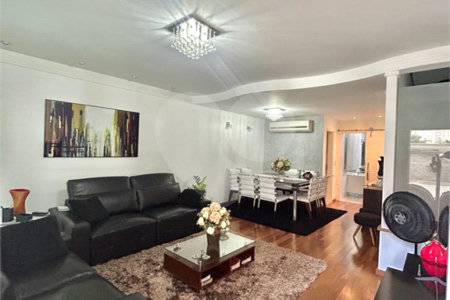 Casa à venda com 3 suítes no condomínio Itapuã XI, São Paulo - SP