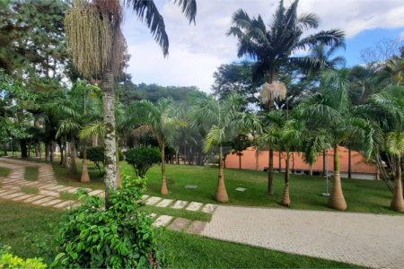 Apartamento à venda com 4 quartos, sendo 3 suítes,  em Interlagos, São Paulo, SP