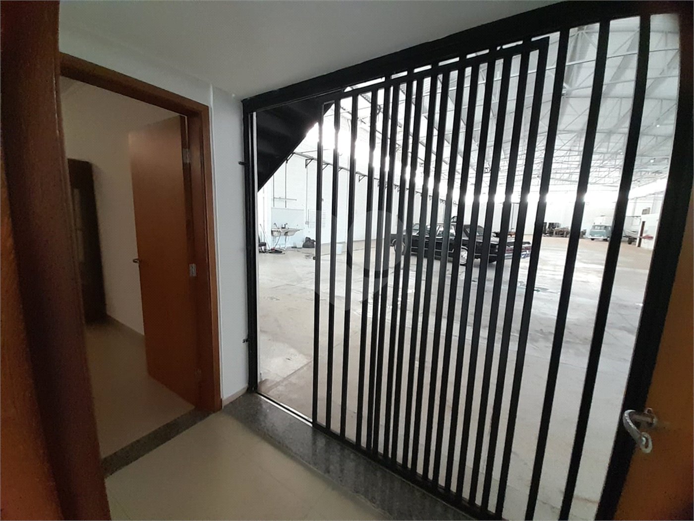 Galpão Industrial no Jardim Tangará - 1.714,91 m² de Área Útil