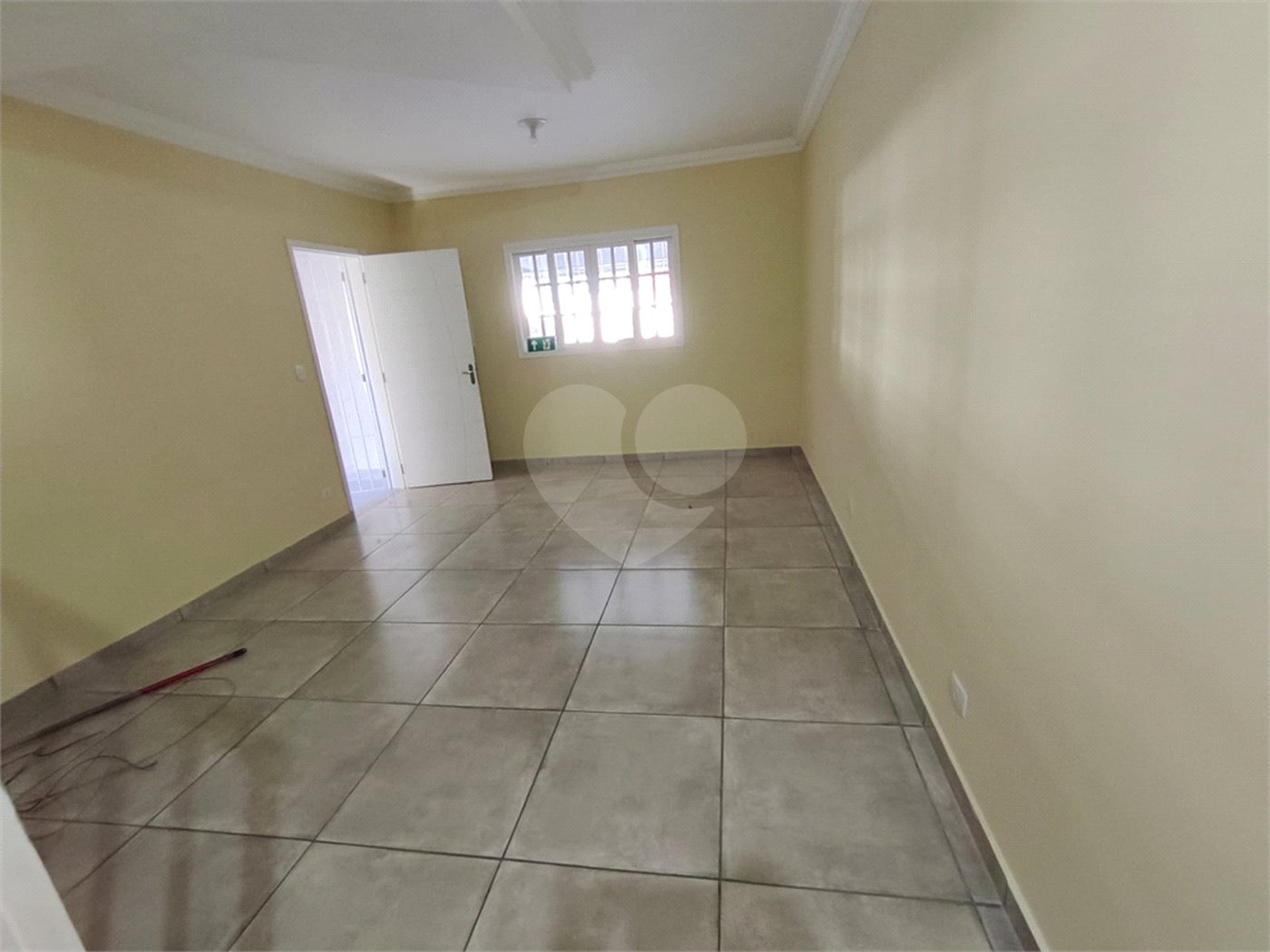 Sobrado à venda com 3 quartos, sendo 1 suíte, em Vila Nivi, São Paulo, SP