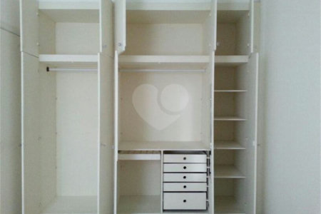 Apartamento à venda com 2 quartos em Real Parque, São Paulo, SP