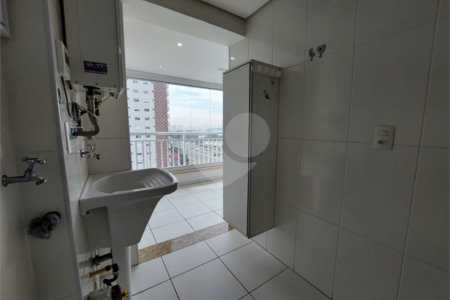 Apartamento para alugar com 2 quartos, sendo 1 suíte, em Parque São Domingos, São Paulo, SP