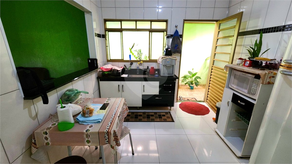 Casa à venda com 3 quartos, sendo 1 suíte, em Parque Residencial Vale do Sol, Araraquara, SP