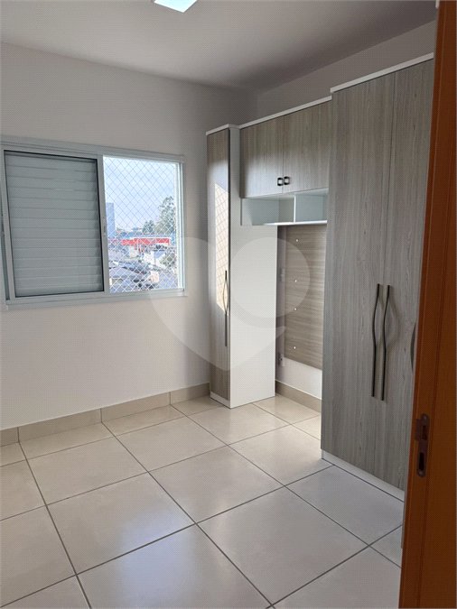 Apartamento para alugar com 3 quartos, sendo 1 suíte, em Vila Norma, Salto, SP