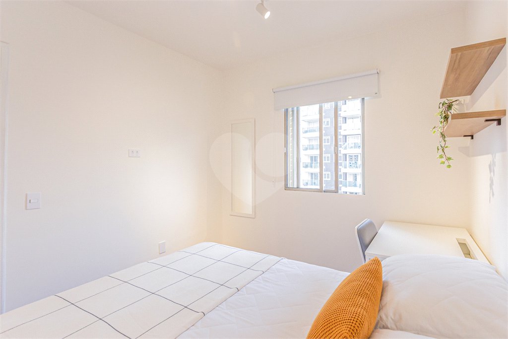 Apartamento à venda com 3 quartos, sendo 1 suíte, em Vila Olímpia, São Paulo, SP