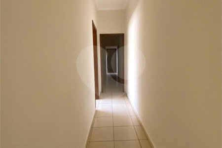 Casa à venda com 3 quartos em Jardim do Carmo, Araraquara, SP