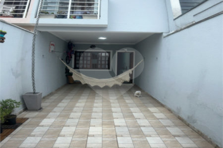 Sobrado à venda com 3 quartos, sendo 1 suíte,  em Vila Marari, São Paulo, SP