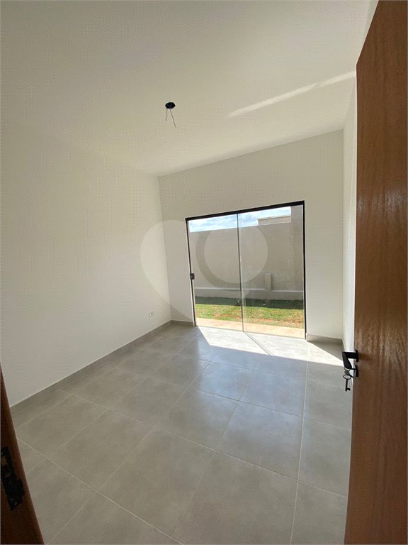Casa à venda com 3 quartos, sendo 1 suíte, no condomínio Residencial Santa Martha, Bom Jesus dos Perdões - SP