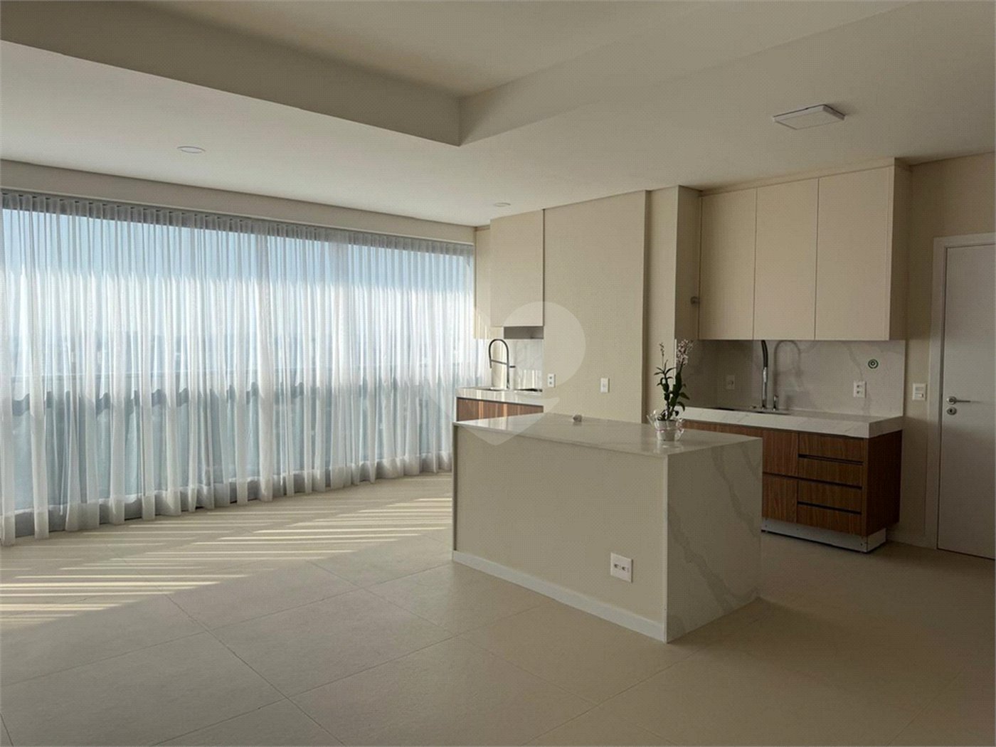 Apartamento à venda com 2 suítes em Jardim Morumbi, São Paulo, SP