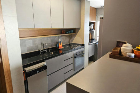 Apartamento à venda com 2 suítes em Vila Andrade, São Paulo, SP