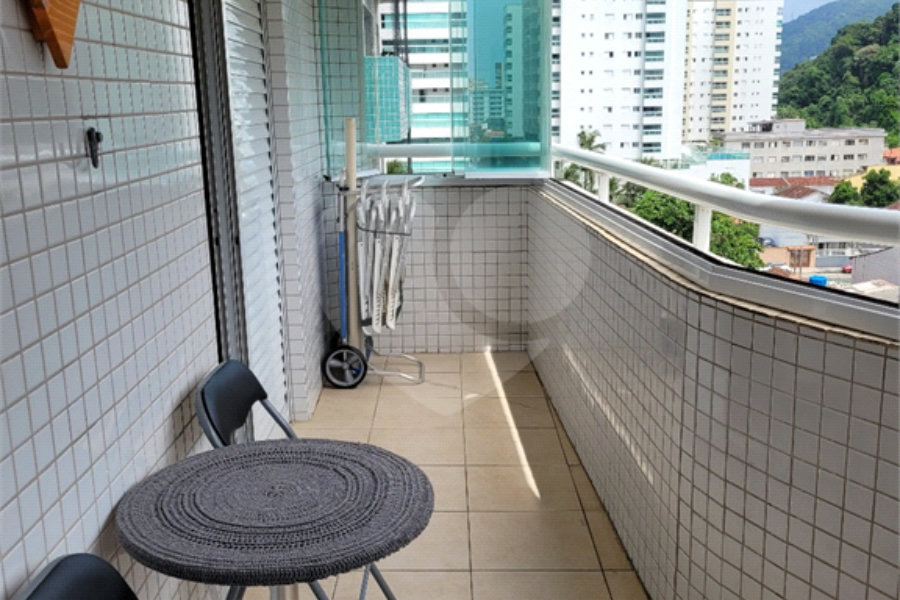 Apartamento à venda com 2 quartos, sendo 1 suíte, no Centro, Mongaguá, SP