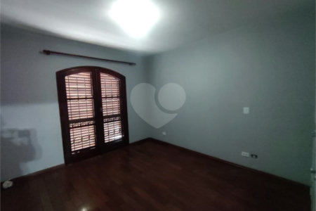 Sobrado à venda com 3 quartos, sendo 1 suíte, em Chácara Santo Antônio, São Paulo, SP
