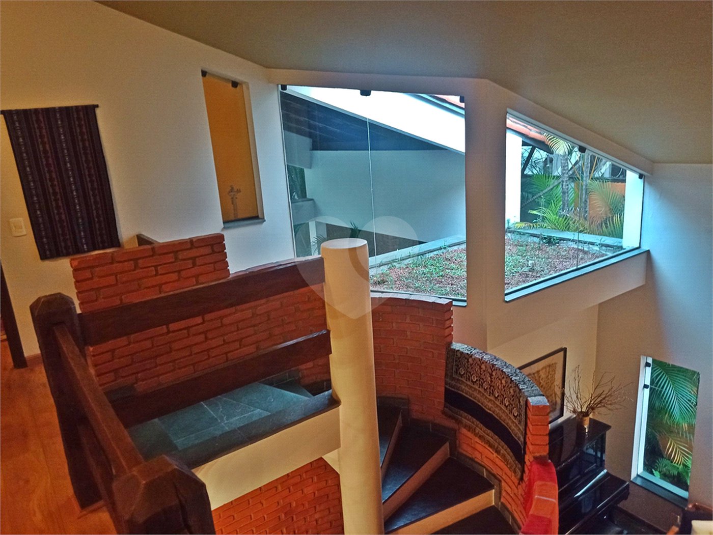 Casa à venda com 4 quartos, sendo 2 suítes,  em Morumbi, São Paulo, SP