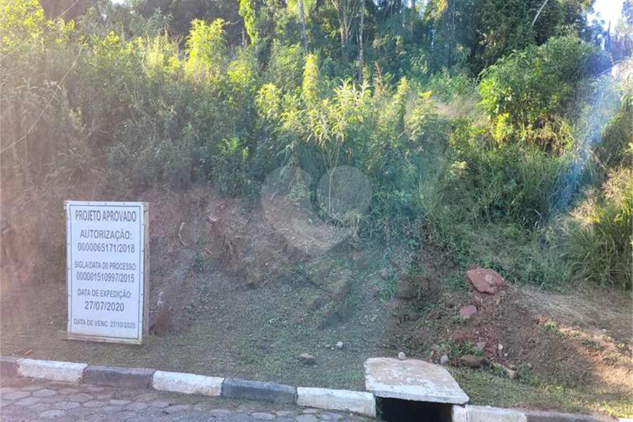 Terreno à venda no condomínio Champs Elysees Village, Mairiporã - SP