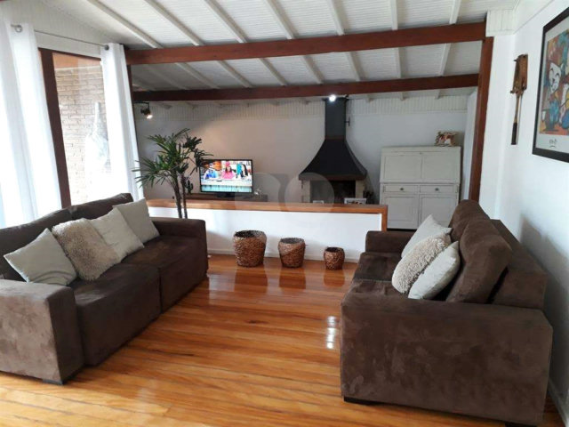 Sobrado à venda com 8 quartos, sendo 2 suítes,  em Santana, São Paulo, SP
