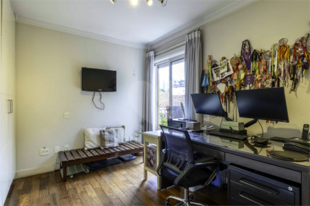 Duplex para alugar com 4 quartos, sendo 3 suítes, em Alto de Pinheiros, São Paulo, SP