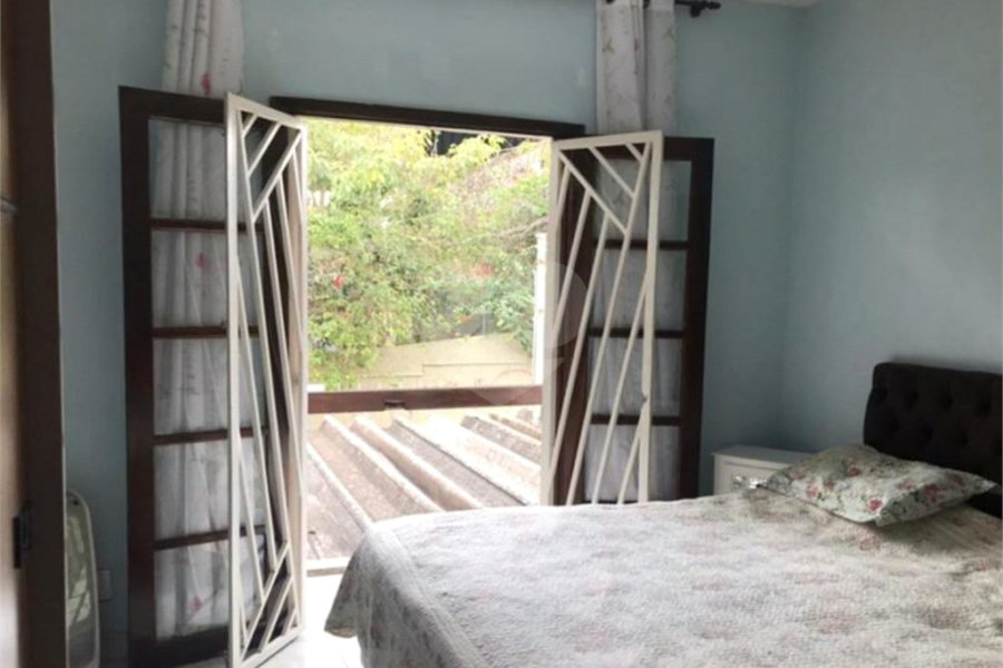 Sobrado à venda com 2 quartos, sendo 1 suíte, em Horto, São Paulo, SP
