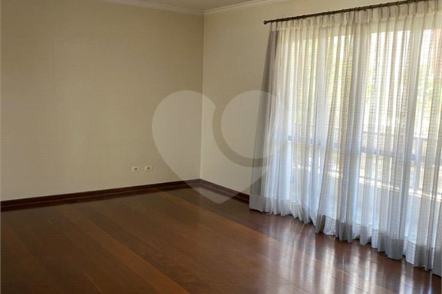 Apartamento à venda com 3 quartos, sendo 1 suíte, em Vila Clementino, São Paulo, SP