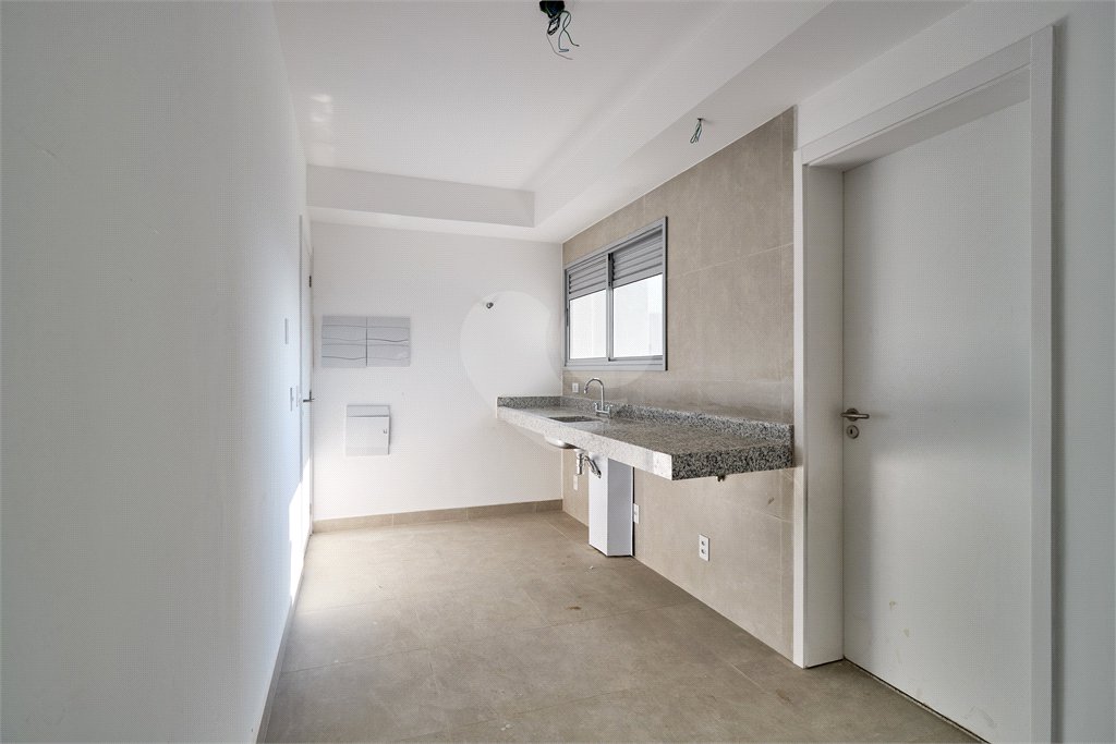 Apartamento à venda com 3 quartos, sendo 1 suíte, em Jardim Marajoara, São Paulo, SP