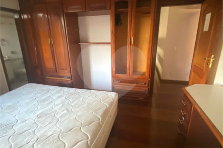 Casa à venda com 3 quartos, sendo 4 suítes,  no condomínio Estância Marambaia, Vinhedo - SP