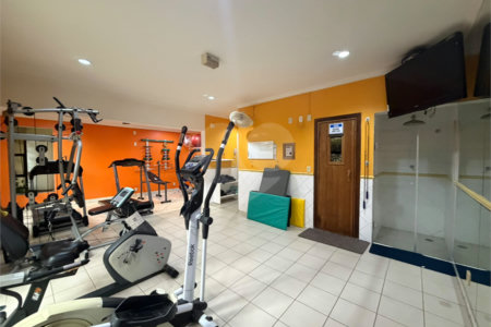 Apartamento à venda com 3 suítes em Vila Suzana, São Paulo, SP