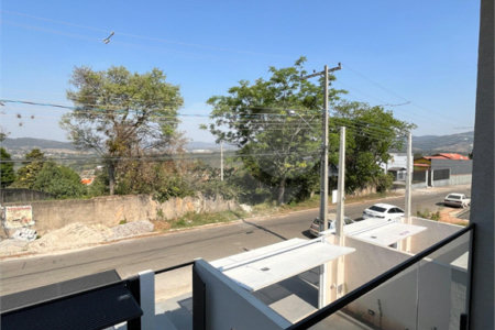 Sobrado à venda com 2 suítes no Centro, Bom Jesus dos Perdões, SP