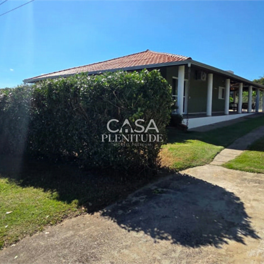 Casa em condomínio à venda ou para alugar com 3 quartos, sendo 1 suíte, em Village da Serra, Araçoiaba da Serra, SP