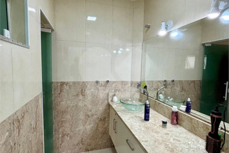 Casa à venda ou para alugar com 6 quartos, sendo 1 suíte, em Residencial/Comercial, Guarulhos, SP