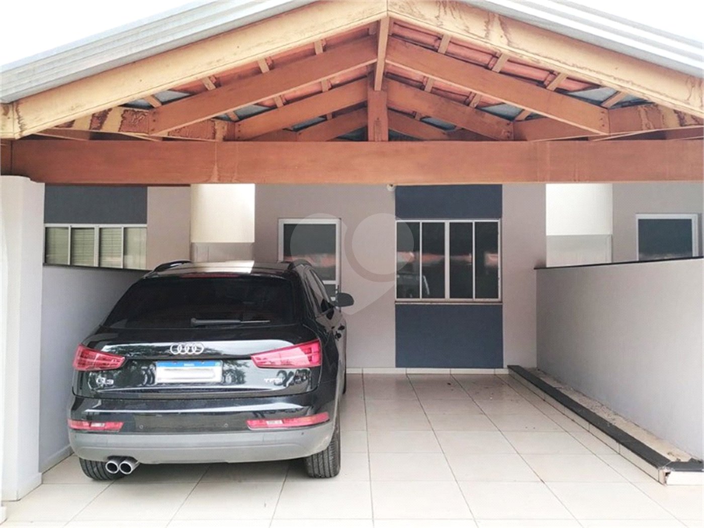 Casa à venda com 3 quartos, sendo 1 suíte, no condomínio Rio das Pedras, Salto - SP