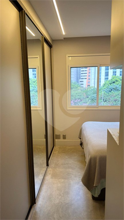 Apartamento à venda com 3 quartos, sendo 1 suíte,  em Jardim Paulista, São Paulo, SP