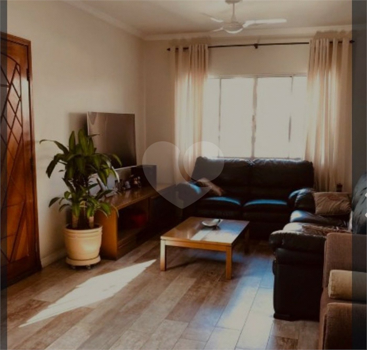Sobrado à venda com 3 quartos, sendo 1 suíte, em Campo Grande, São Paulo, SP