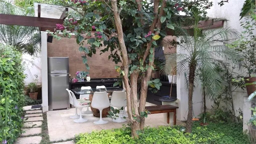 Casa à venda com 3 suítes no condomínio Metropolitan, São Paulo - SP