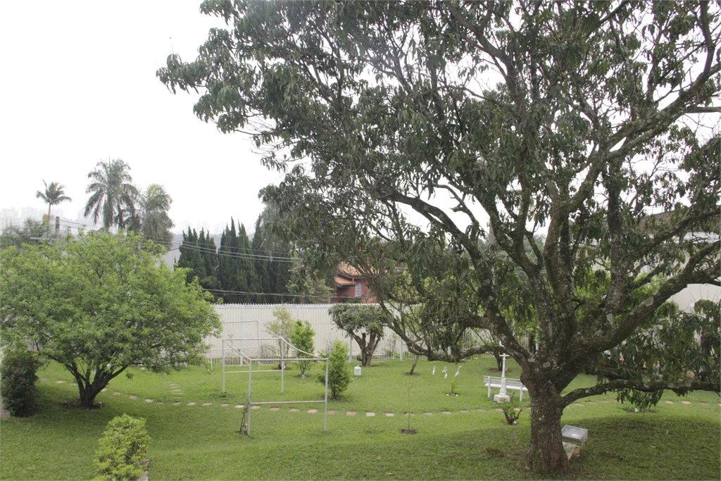 Casa à venda ou para alugar com 5 suítes em Jardim Leonor, São Paulo, SP