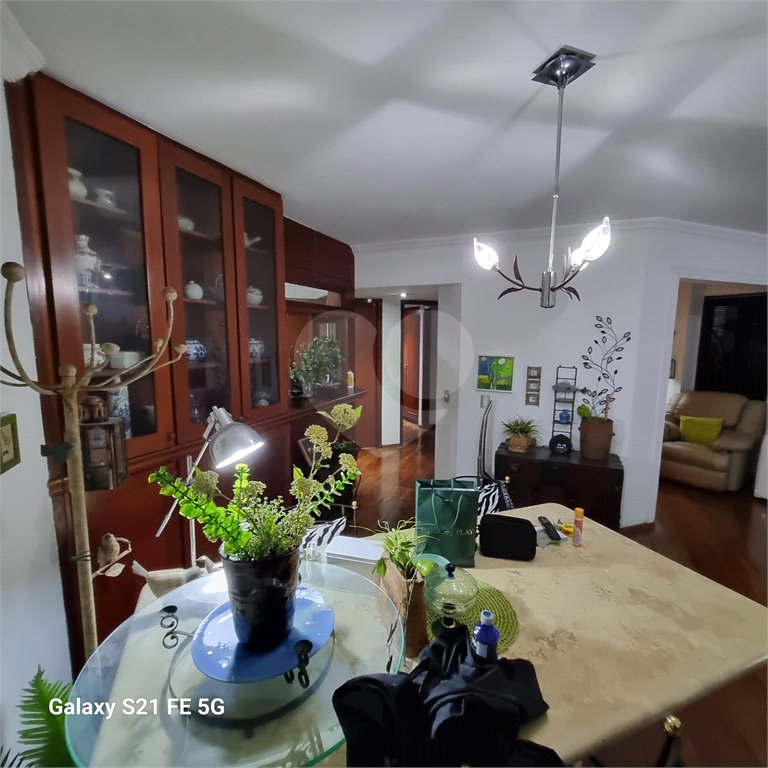Apartamento à venda com 3 quartos, sendo 1 suíte, em Indianópolis, São Paulo, SP