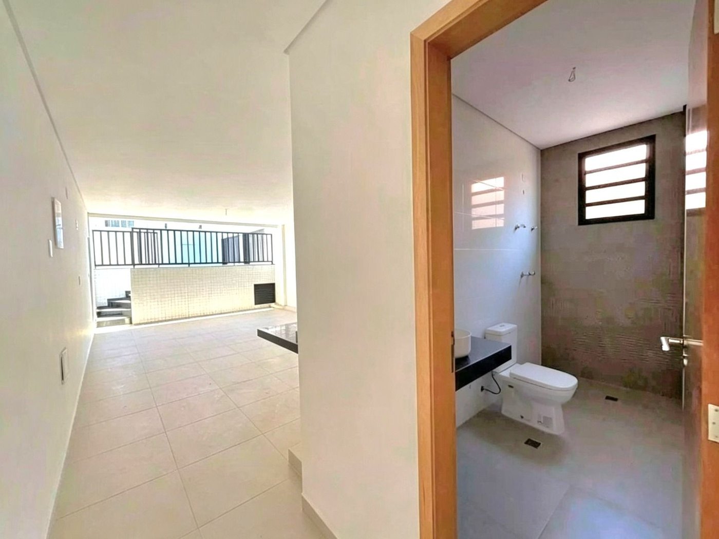 Sobreposta Alta à Venda na Aparecida em Santos | 3 Suítes | Piscina | Salão de Festas | 2 Vagas | 202 m²