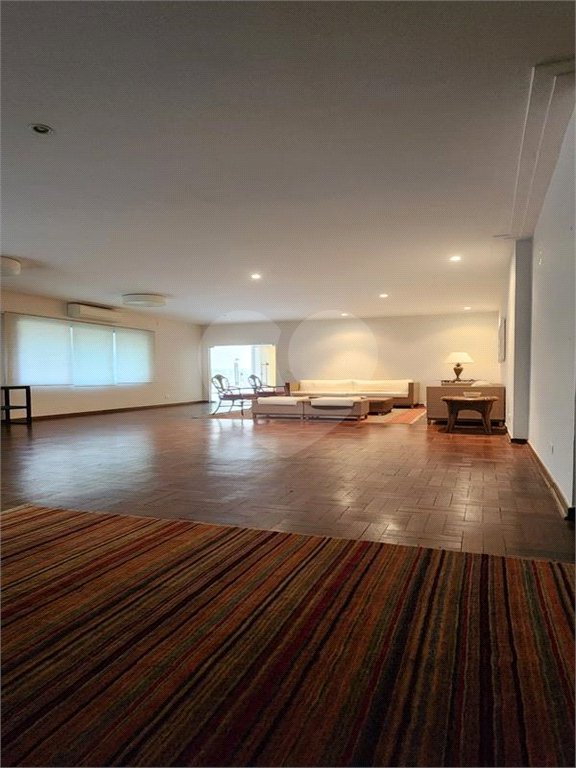 Apartamento à venda com 3 quartos, sendo 1 suíte, em Jardim Paulista, São Paulo, SP