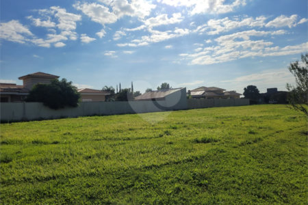 Terreno à venda no condomínio Village Ipanema 1, Araçoiaba da Serra - SP