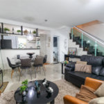 Casa à venda com 3 quartos, sendo 1 suíte, no condomínio Orquideas, São Paulo - SP