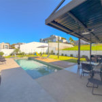 Casa à venda com 3 suítes no condomínio Figueira Garden, Atibaia - SP