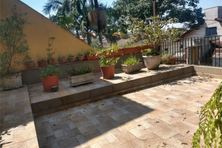 Sobrado à venda com 4 quartos, sendo 1 suíte,  em Parque dos Príncipes, São Paulo, SP