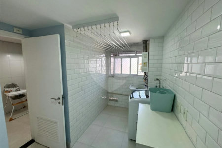 Apartamento à venda com 3 suítes em Vila Dom Pedro I, São Paulo, SP
