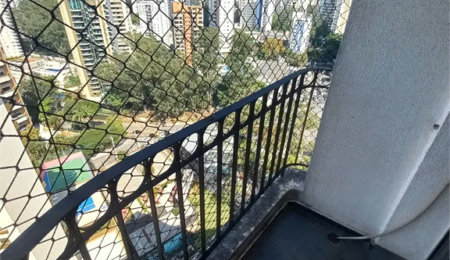 Apartamento à venda com 3 quartos, sendo 1 suíte,  em Vila Andrade, São Paulo, SP