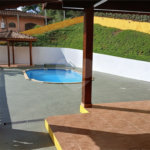 Casa em condomínio para alugar com 3 quartos, sendo 1 suíte, em Vila Petrópolis, Atibaia, SP