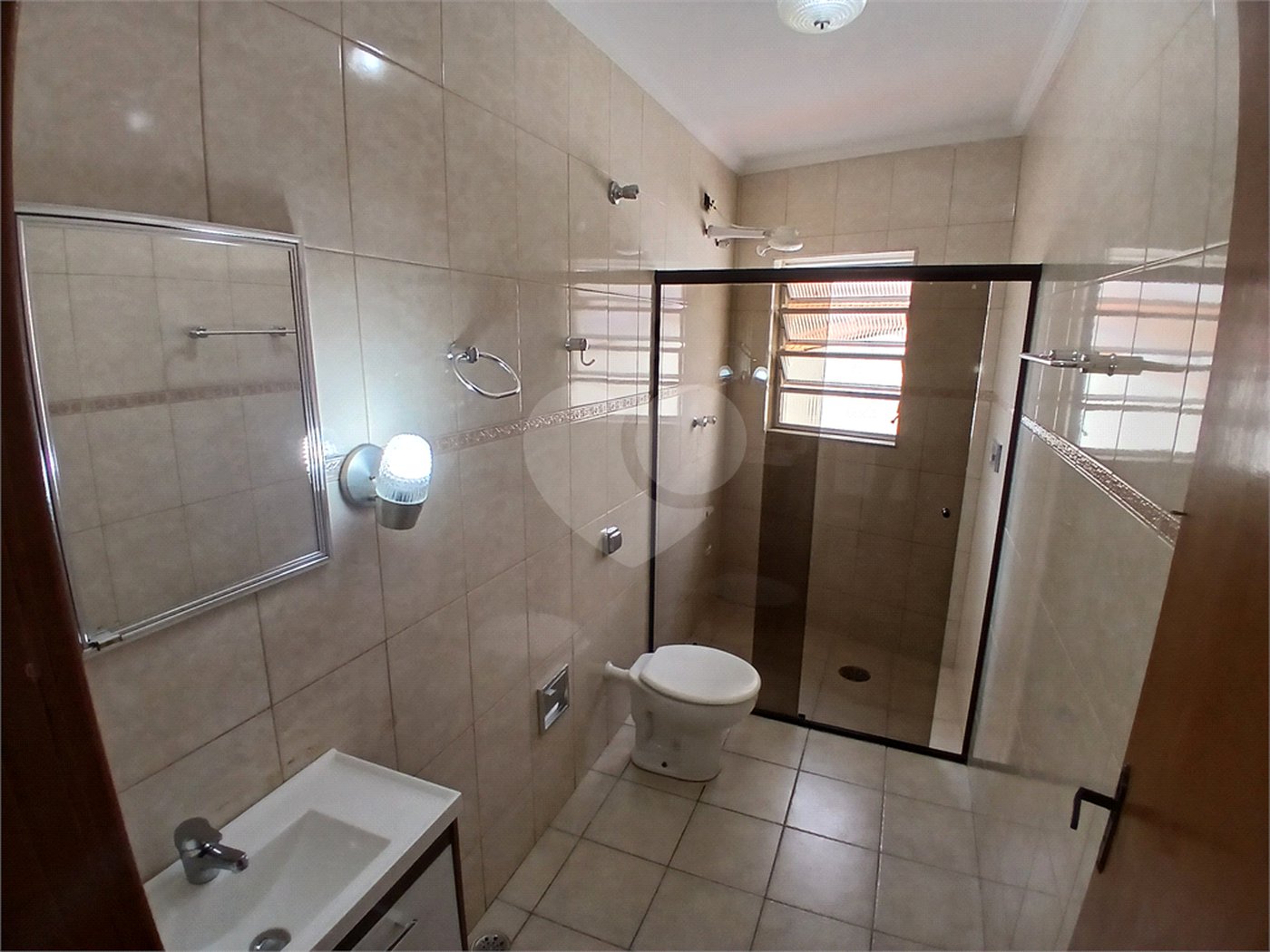 Sobrado à venda com 3 quartos, sendo 1 suíte, em Parque Rodrigues Alves, São Paulo, SP