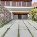 Casa à venda com 5 quartos, sendo 3 suítes, no condomínio Granja do Morumbi, São Paulo - SP